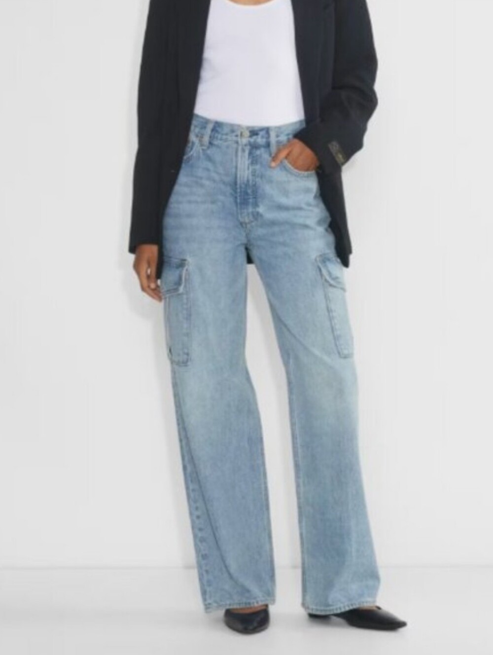 Denim Forum Aritzia Farrah Hi Rise Wide Cargo Jeans Light Wash Size 27